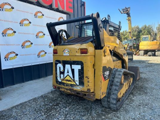 Caterpillar 259 B - 3 High Flow à 28500 € HT - Kompaktni utovarivač guseničar: slika 3 Caterpillar 259 B - 3 High Flow à 28500 € HT - Kompaktni utovarivač guseničar: slika 3