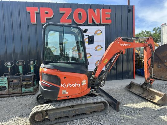 Kubota U27-4 Cabine à 23500€ HT - Mini bager: slika 1 Kubota U27-4 Cabine à 23500€ HT - Mini bager: slika 1