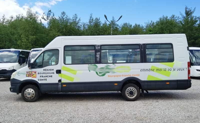 Iveco Daily 23 miejsca, KLIMA, WEBASTO - Prigradski autobus: slika 4 Iveco Daily 23 miejsca, KLIMA, WEBASTO - Prigradski autobus: slika 4