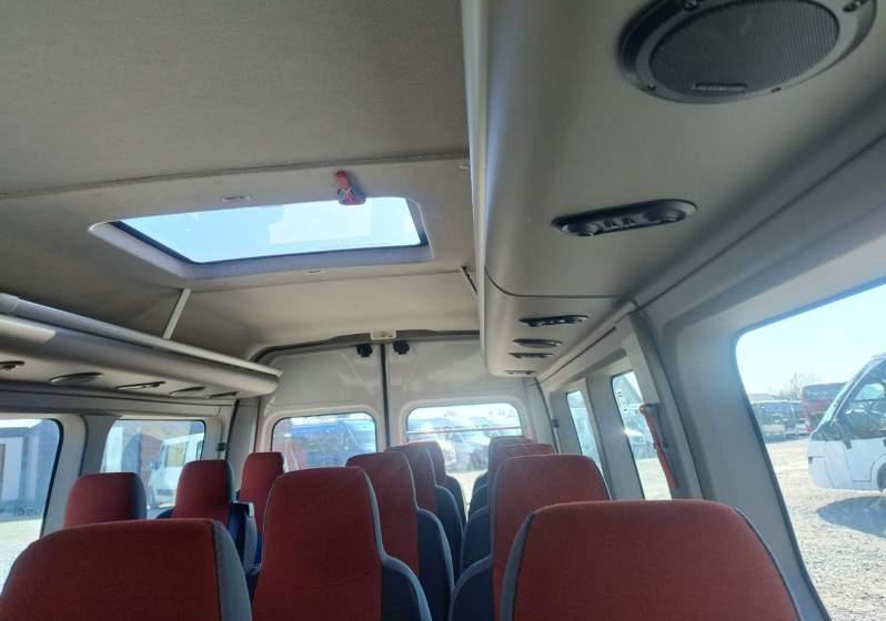 Prigradski autobus Renault Master 17 miejsc EURO 6: slika 8