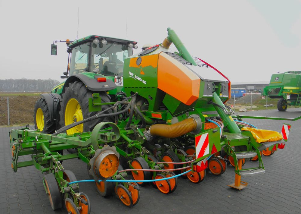 Amazone EDX 6000-2C Xpress 8 rzedowy, Nie Malowany, Stan Bardzo Dobry - Sejalica: slika 2 Amazone EDX 6000-2C Xpress 8 rzedowy, Nie Malowany, Stan Bardzo Dobry - Sejalica: slika 2