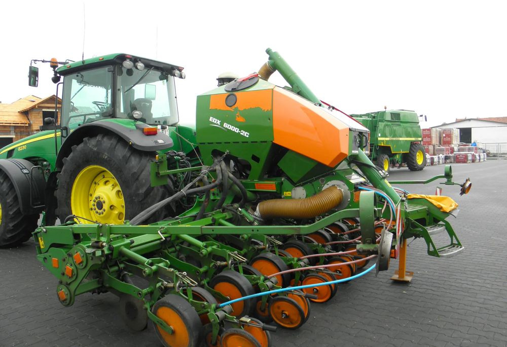 Amazone EDX 6000-2C Xpress 8 rzedowy, Nie Malowany, Stan Bardzo Dobry - Sejalica: slika 4 Amazone EDX 6000-2C Xpress 8 rzedowy, Nie Malowany, Stan Bardzo Dobry - Sejalica: slika 4