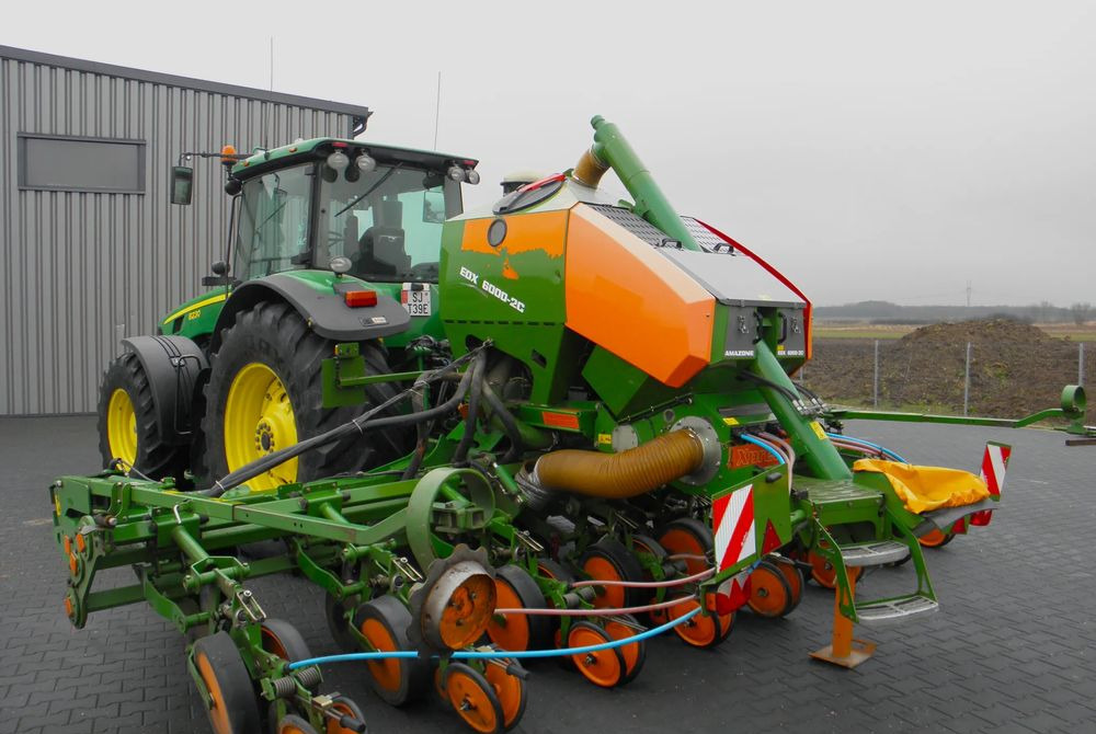 Amazone EDX 6000-2C Xpress 8 rzedowy, Nie Malowany, Stan Bardzo Dobry - Sejalica: slika 5 Amazone EDX 6000-2C Xpress 8 rzedowy, Nie Malowany, Stan Bardzo Dobry - Sejalica: slika 5