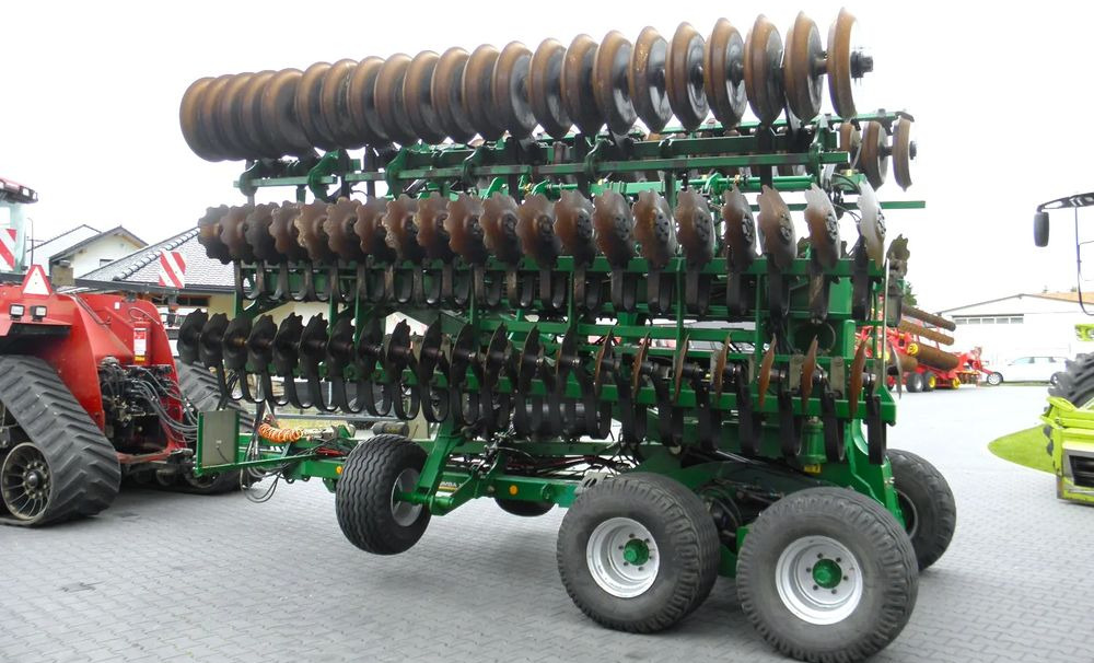 Great Plains Simba X-Prees 10 Stan Bardzo Dobry, 2014 Rok, Nie Malowana - Oprema za obradu zemljišta: slika 4 Great Plains Simba X-Prees 10 Stan Bardzo Dobry, 2014 Rok, Nie Malowana - Oprema za obradu zemljišta: slika 4