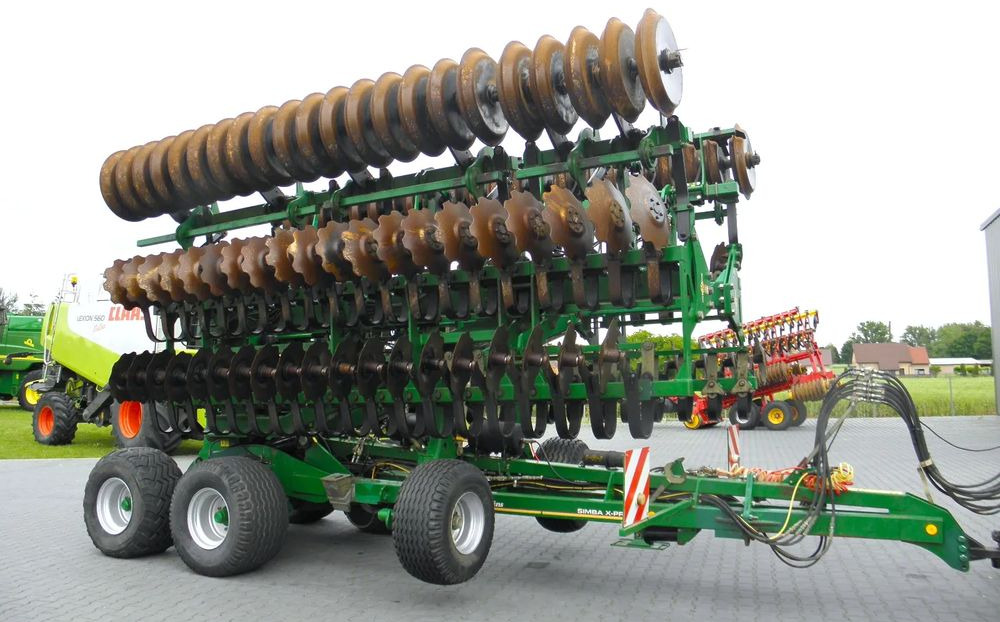 Great Plains Simba X-Prees 10 Stan Bardzo Dobry, 2014 Rok, Nie Malowana - Oprema za obradu zemljišta: slika 1 Great Plains Simba X-Prees 10 Stan Bardzo Dobry, 2014 Rok, Nie Malowana - Oprema za obradu zemljišta: slika 1