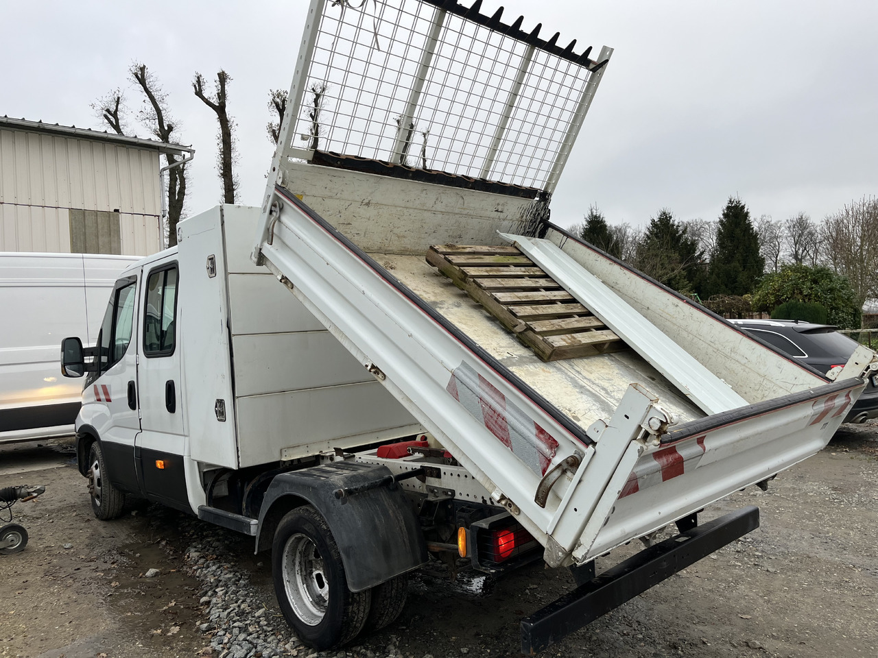 Dostavno vozilo kiper Iveco Daily 35-170: slika 12