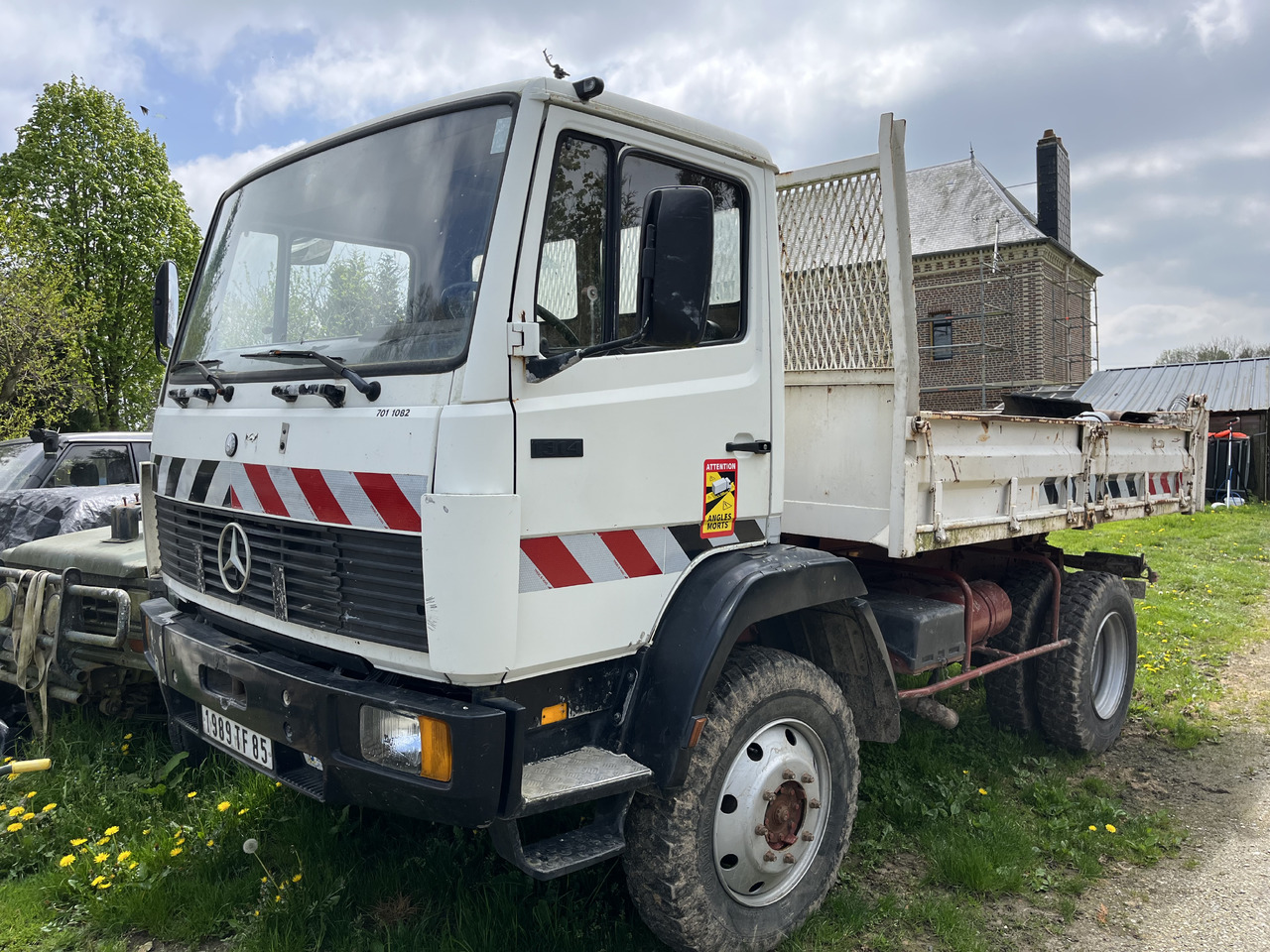 MERCEDES-BENZ 1314 benne 4x4 - Istovarivač: slika 1 MERCEDES-BENZ 1314 benne 4x4 - Istovarivač: slika 1