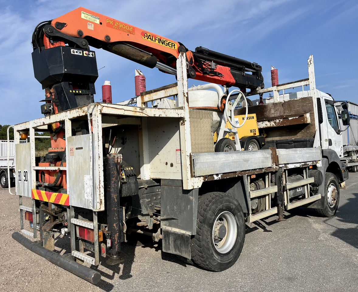 RENAULT Kerax 370dci 4x4 plateau grue Palfinger pk29002 - Kamion sa tovarnim sandukom, Kamion sa dizalicom: slika 5 RENAULT Kerax 370dci 4x4 plateau grue Palfinger pk29002 - Kamion sa tovarnim sandukom, Kamion sa dizalicom: slika 5