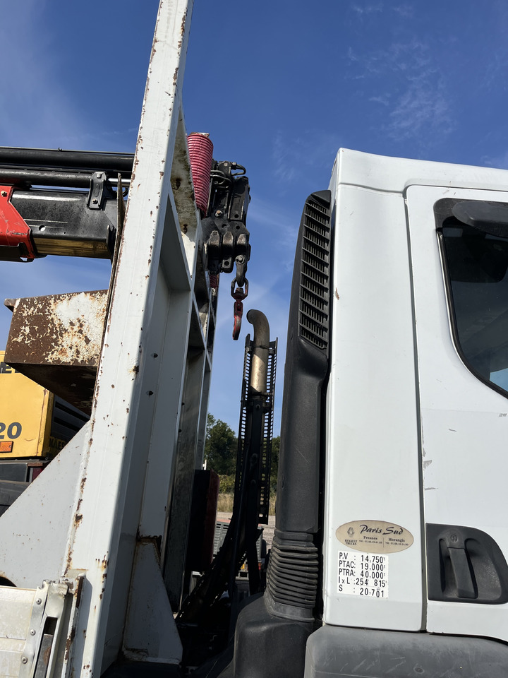 RENAULT Kerax 370dci 4x4 plateau grue Palfinger pk29002 - Kamion sa tovarnim sandukom, Kamion sa dizalicom: slika 4 RENAULT Kerax 370dci 4x4 plateau grue Palfinger pk29002 - Kamion sa tovarnim sandukom, Kamion sa dizalicom: slika 4