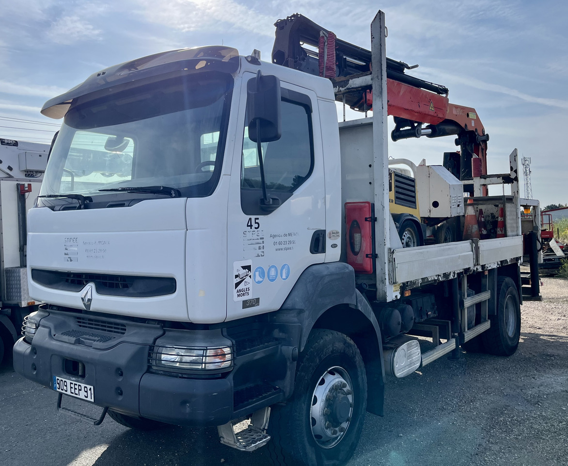 RENAULT Kerax 370dci 4x4 plateau grue Palfinger pk29002 - Kamion sa tovarnim sandukom, Kamion sa dizalicom: slika 1 RENAULT Kerax 370dci 4x4 plateau grue Palfinger pk29002 - Kamion sa tovarnim sandukom, Kamion sa dizalicom: slika 1