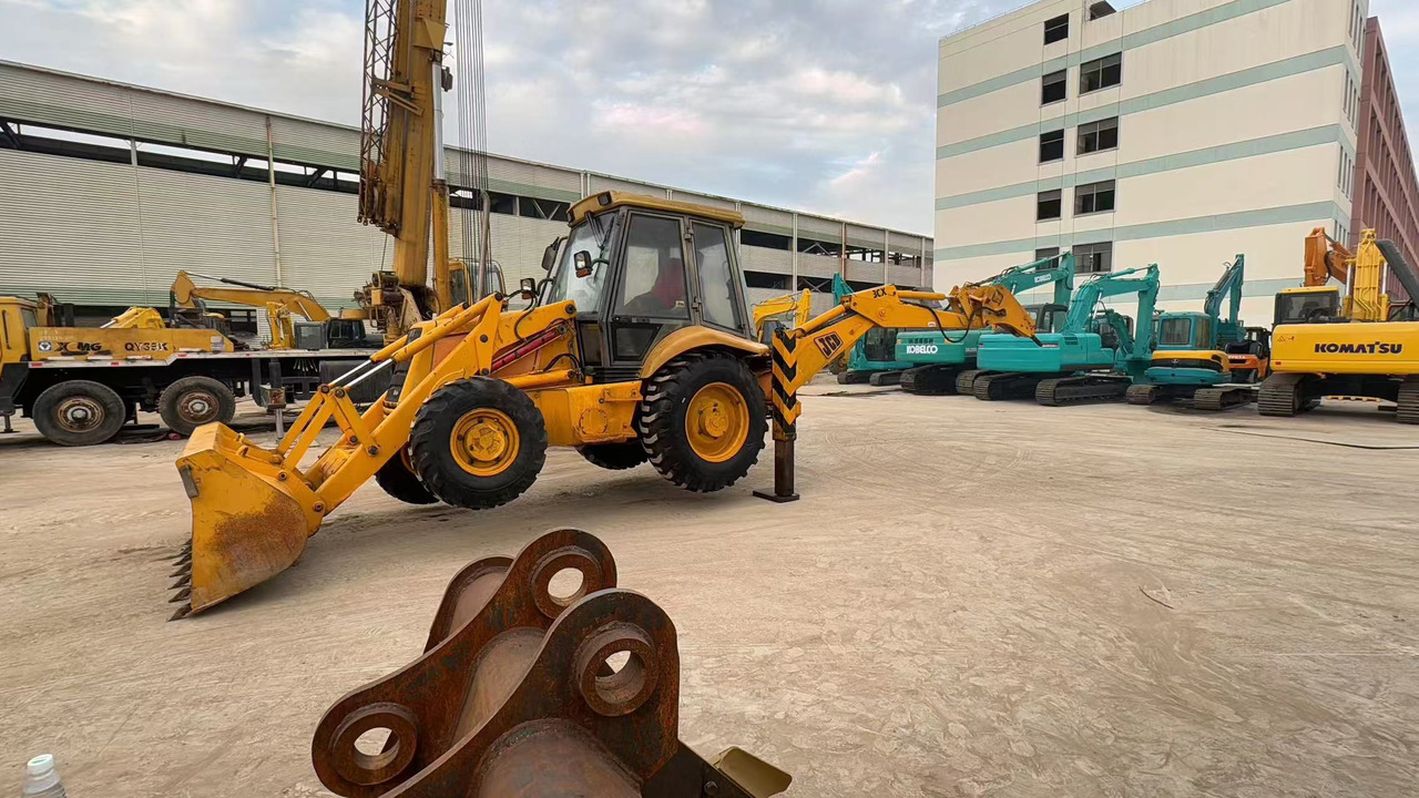 JCB 3CX - Bager utovarivač: slika 5 JCB 3CX - Bager utovarivač: slika 5