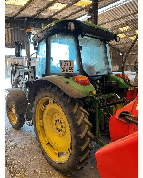 JOHN DEERE 5820 - Traktor: slika 2 JOHN DEERE 5820 - Traktor: slika 2