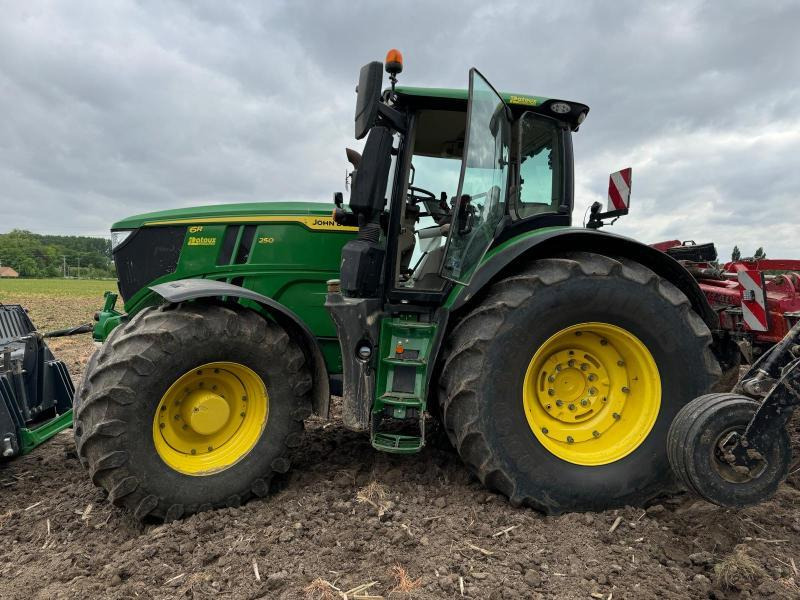 JOHN DEERE 6R250 - Traktor: slika 2 JOHN DEERE 6R250 - Traktor: slika 2