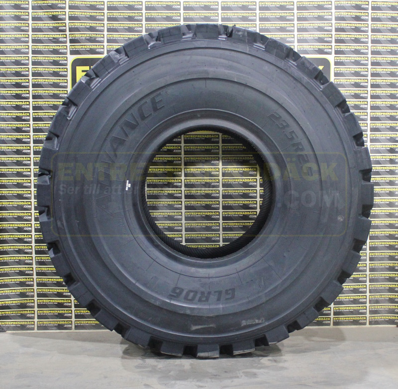 23.5R25 GLR06 L4/E4 ** Advance as loose tyre or complete wheels - Utovarivač točkaš: slika 4 23.5R25 GLR06 L4/E4 ** Advance as loose tyre or complete wheels - Utovarivač točkaš: slika 4