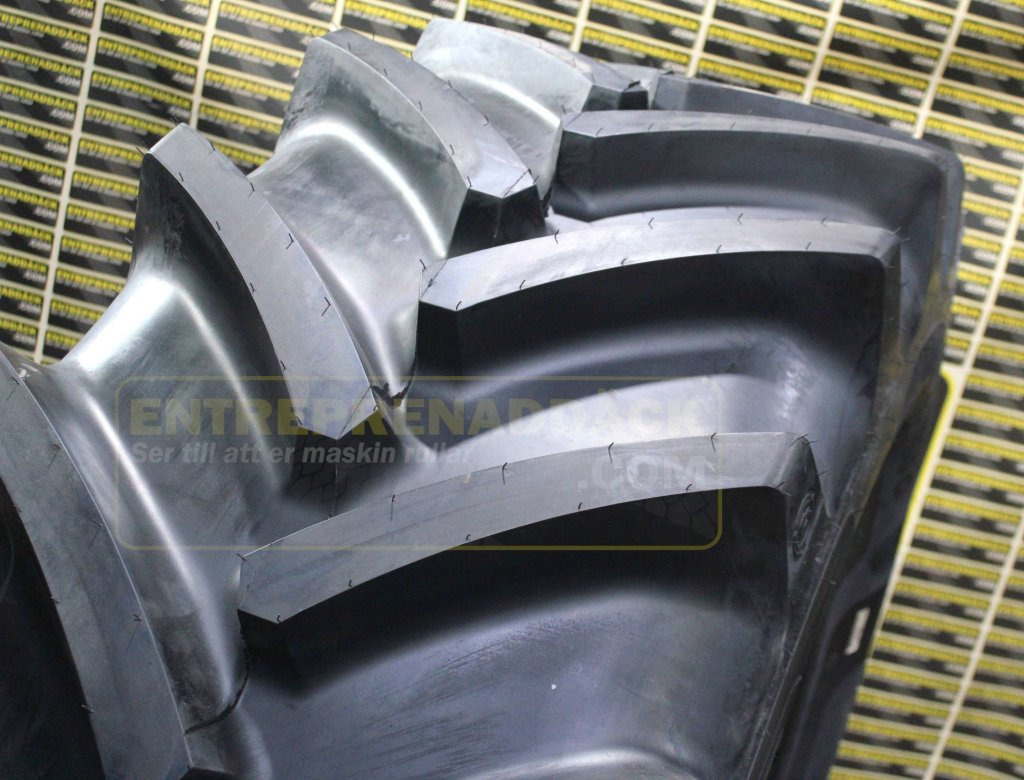 Package 600/70R30 + 650/85R38 AR1200 – tyres- wheels – dual system - Traktor: slika 1 Package 600/70R30 + 650/85R38 AR1200 – tyres- wheels – dual system - Traktor: slika 1