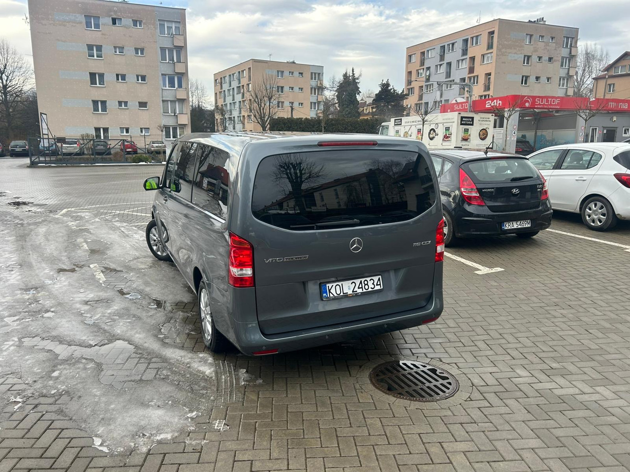 Mercedes-Benz VITO TOURER - Putnički kombi: slika 4 Mercedes-Benz VITO TOURER - Putnički kombi: slika 4