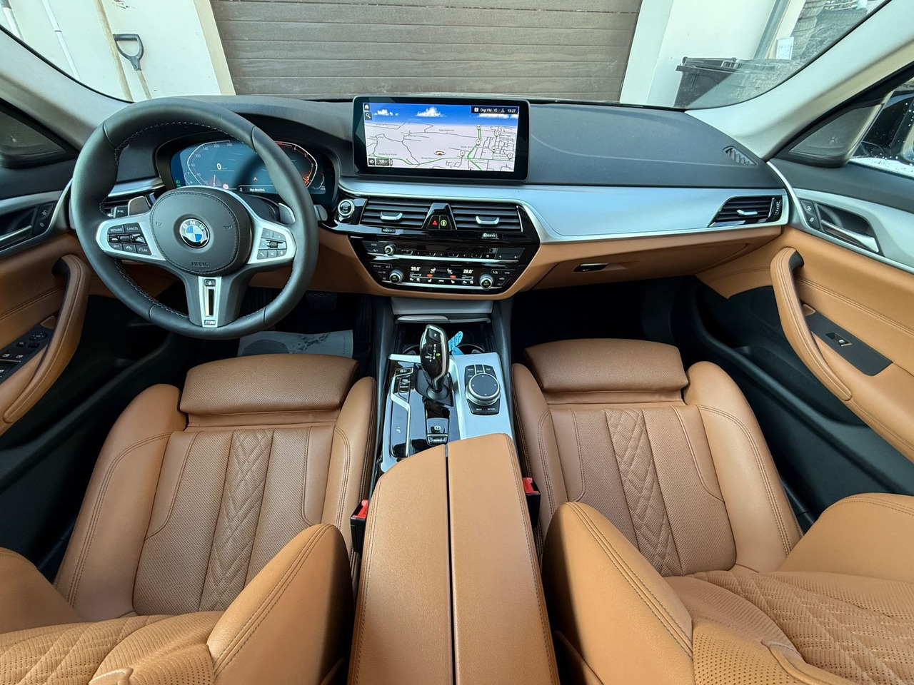 BMW 520D MILDHYBRID - Limuzina: slika 5 BMW 520D MILDHYBRID - Limuzina: slika 5