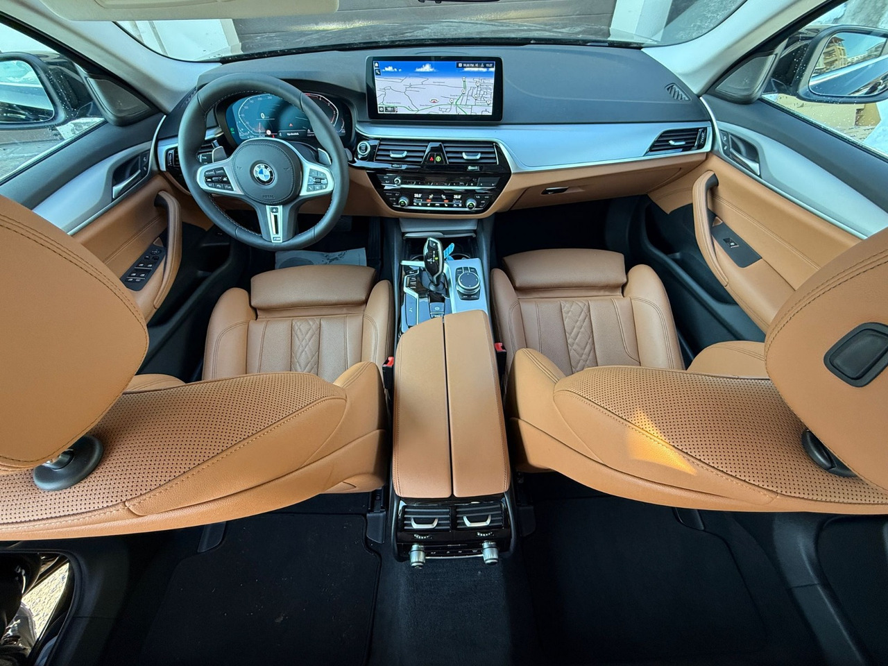 BMW 520D MILDHYBRID - Limuzina: slika 2 BMW 520D MILDHYBRID - Limuzina: slika 2