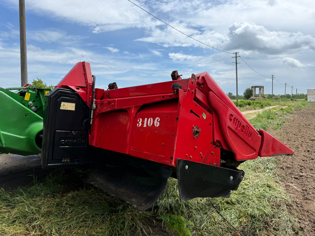 Hydraulic folding corn header Capello Quasar - Kombajn za kukuruz: slika 3 Hydraulic folding corn header Capello Quasar - Kombajn za kukuruz: slika 3