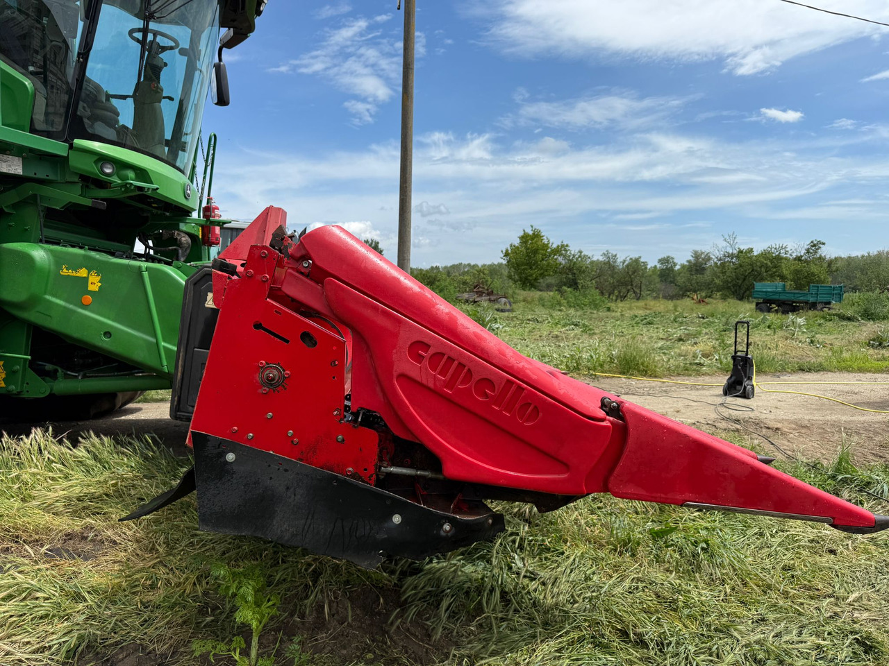 Hydraulic folding corn header Capello Quasar - Kombajn za kukuruz: slika 2 Hydraulic folding corn header Capello Quasar - Kombajn za kukuruz: slika 2