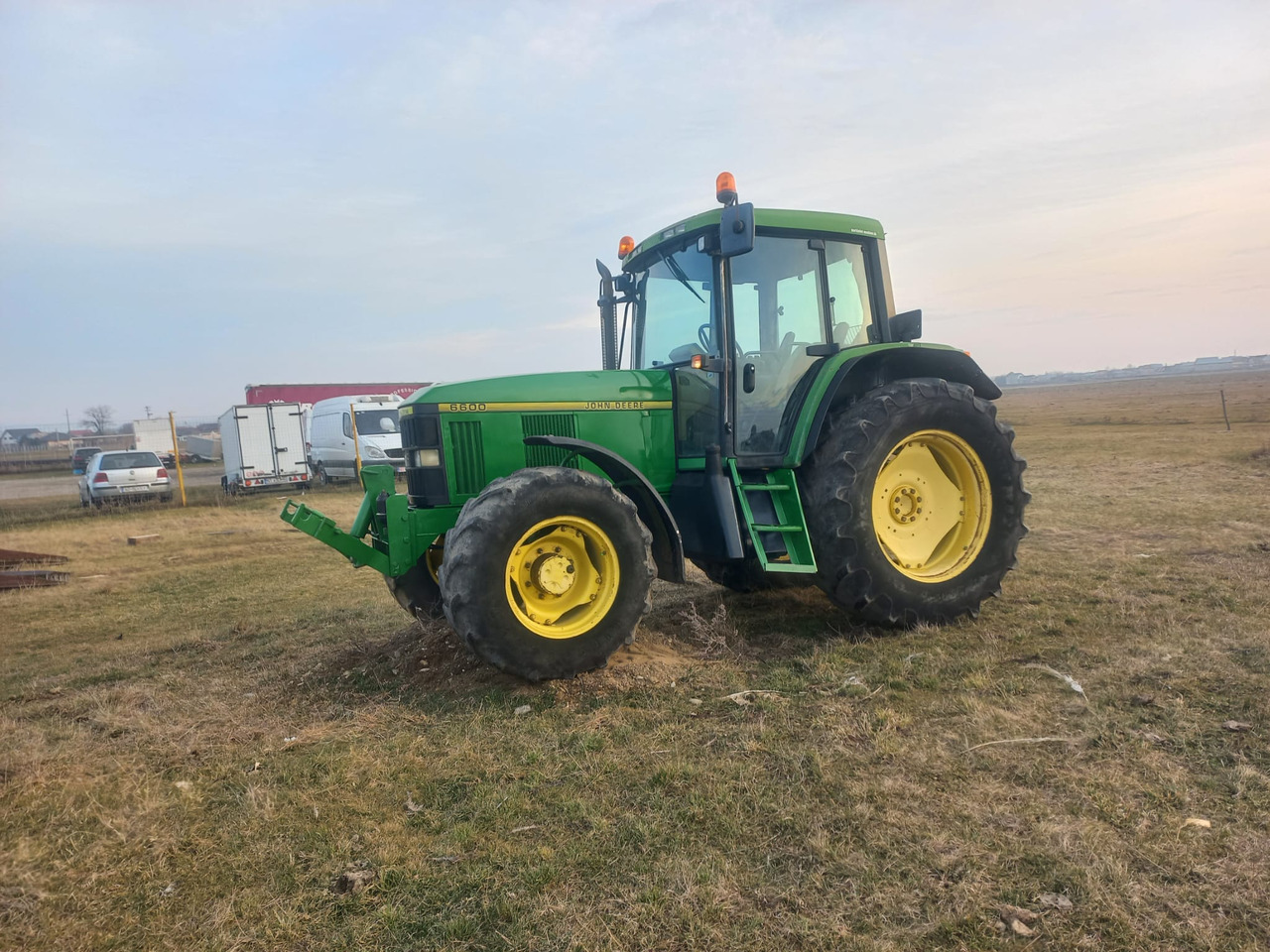 JOHN DEERE 6600 TRACTOR - Traktor: slika 1 JOHN DEERE 6600 TRACTOR - Traktor: slika 1