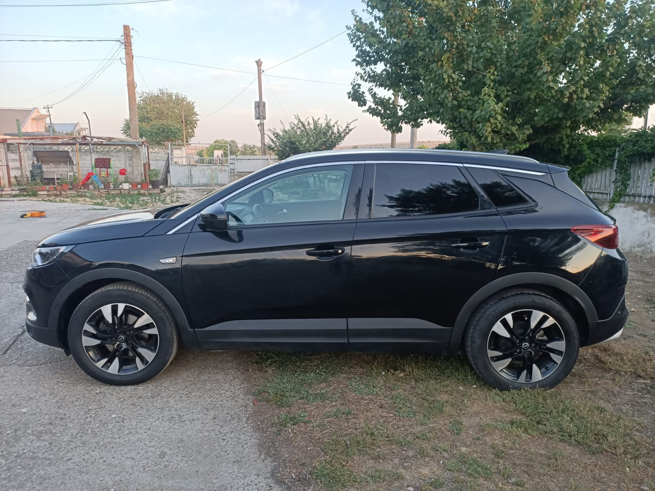 OPEL GRANDLAND X - SUV: slika 4 OPEL GRANDLAND X - SUV: slika 4