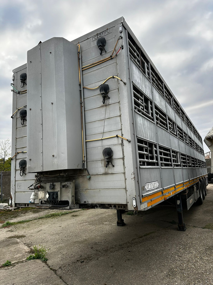 PEZZAIOLLI Animal Transport Semi-trailer - Poluprikolica za prevoz stoke: slika 2 PEZZAIOLLI Animal Transport Semi-trailer - Poluprikolica za prevoz stoke: slika 2