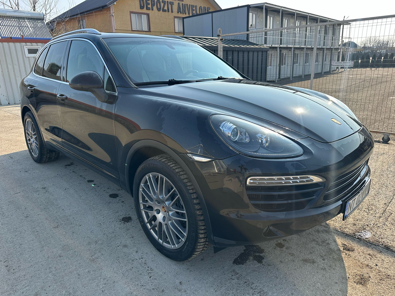 PORSCHE CAYENNE - SUV: slika 2 PORSCHE CAYENNE - SUV: slika 2