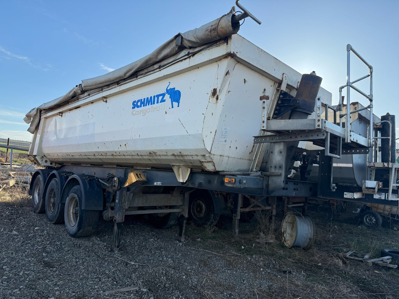 SCHMITZ-GOTHA SKI 24 Tipper Semi-trailer - Poluprikolica istovarivača: slika 1 SCHMITZ-GOTHA SKI 24 Tipper Semi-trailer - Poluprikolica istovarivača: slika 1