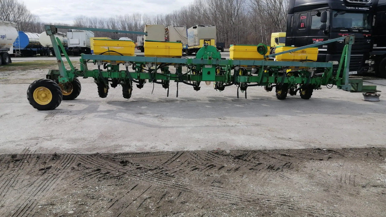 SFOGGIA GAMA PLUS 12/9m/12 Rows Seeding Machine - Mašina za preciznu setvu: slika 2 SFOGGIA GAMA PLUS 12/9m/12 Rows Seeding Machine - Mašina za preciznu setvu: slika 2