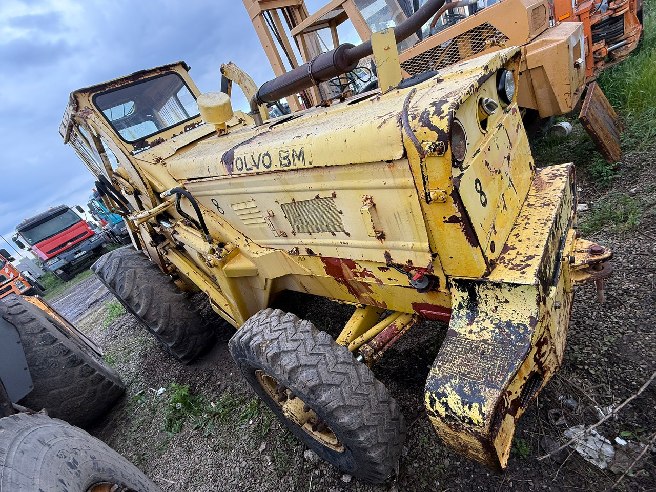 VOLVO BM FRONT LOADER - Utovarivač točkaš: slika 3 VOLVO BM FRONT LOADER - Utovarivač točkaš: slika 3