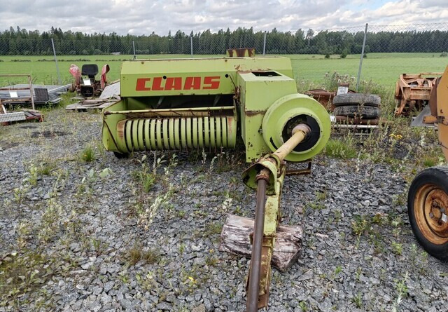 Claas Markant 50 paalain - Balirka za kockaste bale: slika 2 Claas Markant 50 paalain - Balirka za kockaste bale: slika 2