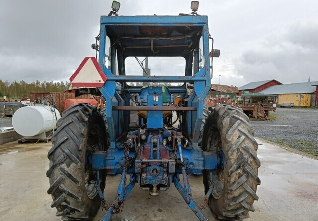 Ford County 754 Super 4 - VIDEO - Traktor: slika 4 Ford County 754 Super 4 - VIDEO - Traktor: slika 4