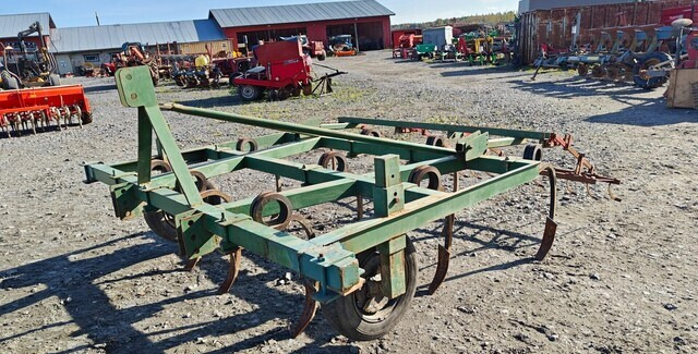 Kultivaattori 10-piikkinen - työleveys 240cm - Kultivator: slika 1 Kultivaattori 10-piikkinen - työleveys 240cm - Kultivator: slika 1