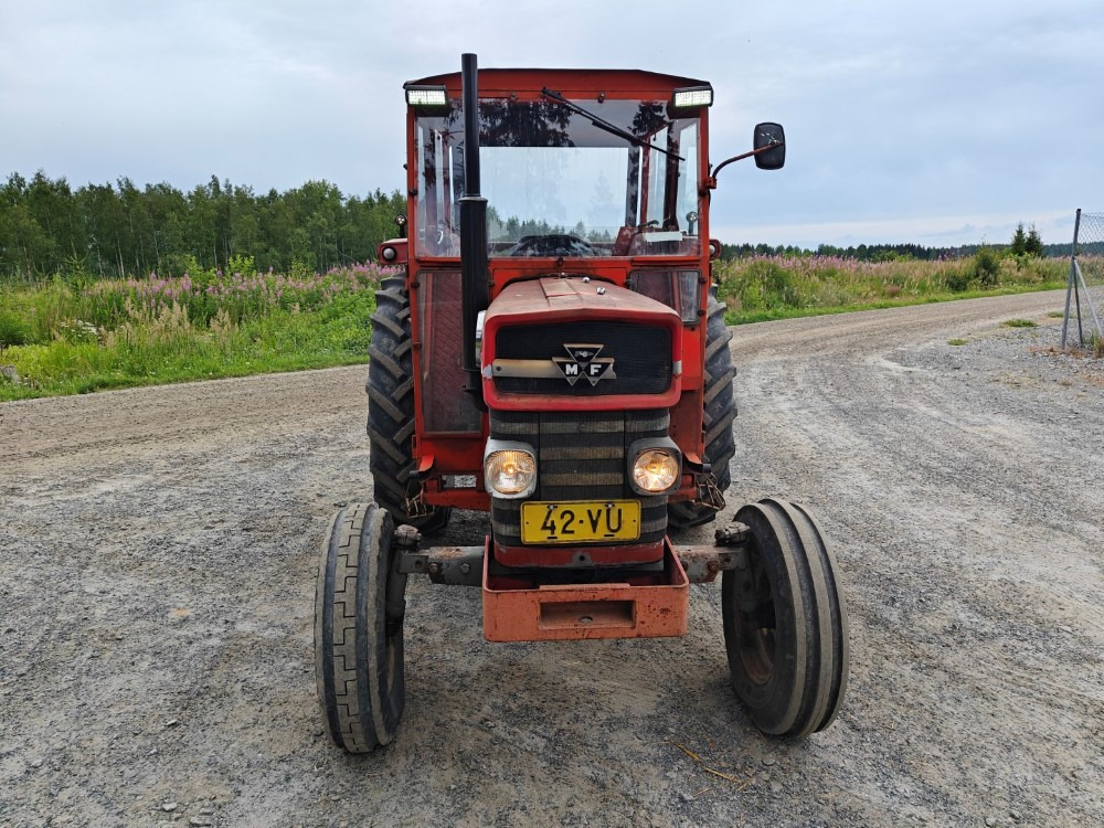 MASSEY FERGUSON 165S traktori, katso video! - Traktor: slika 4 MASSEY FERGUSON 165S traktori, katso video! - Traktor: slika 4