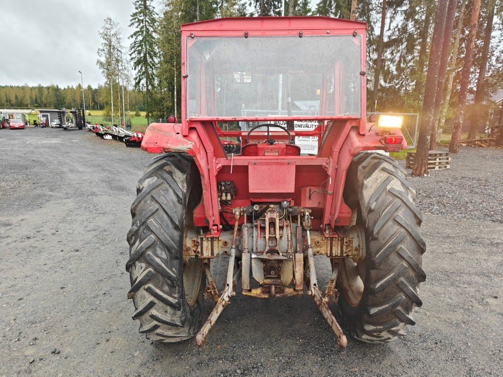 Massey Ferguson 165S Lisähydrauliikalla, katso video! - Traktor: slika 3 Massey Ferguson 165S Lisähydrauliikalla, katso video! - Traktor: slika 3