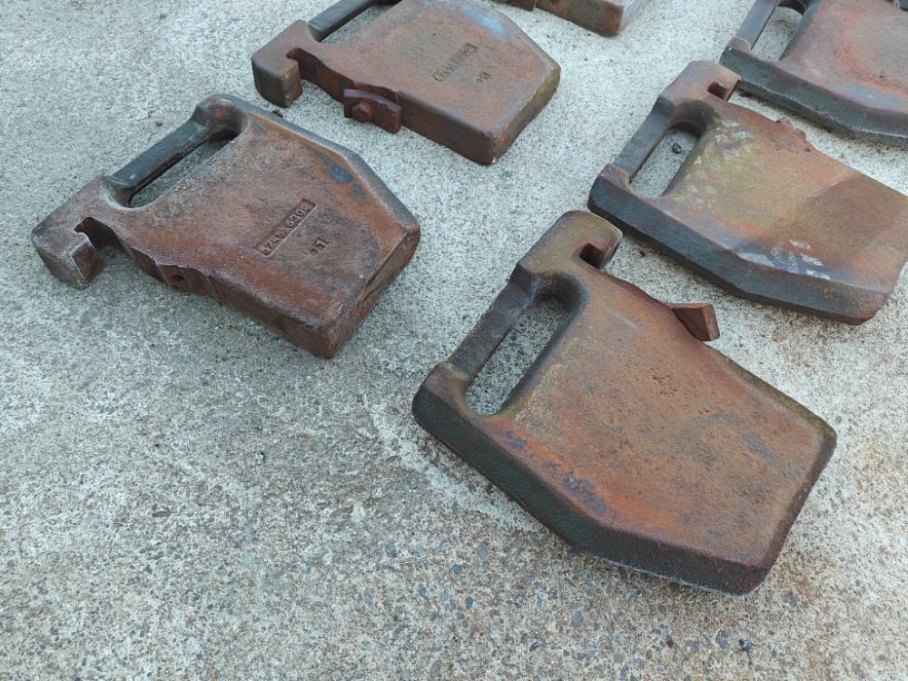 ZETOR Etupainosarja 8kpl - Poljoprivredna mašina: slika 2 ZETOR Etupainosarja 8kpl - Poljoprivredna mašina: slika 2