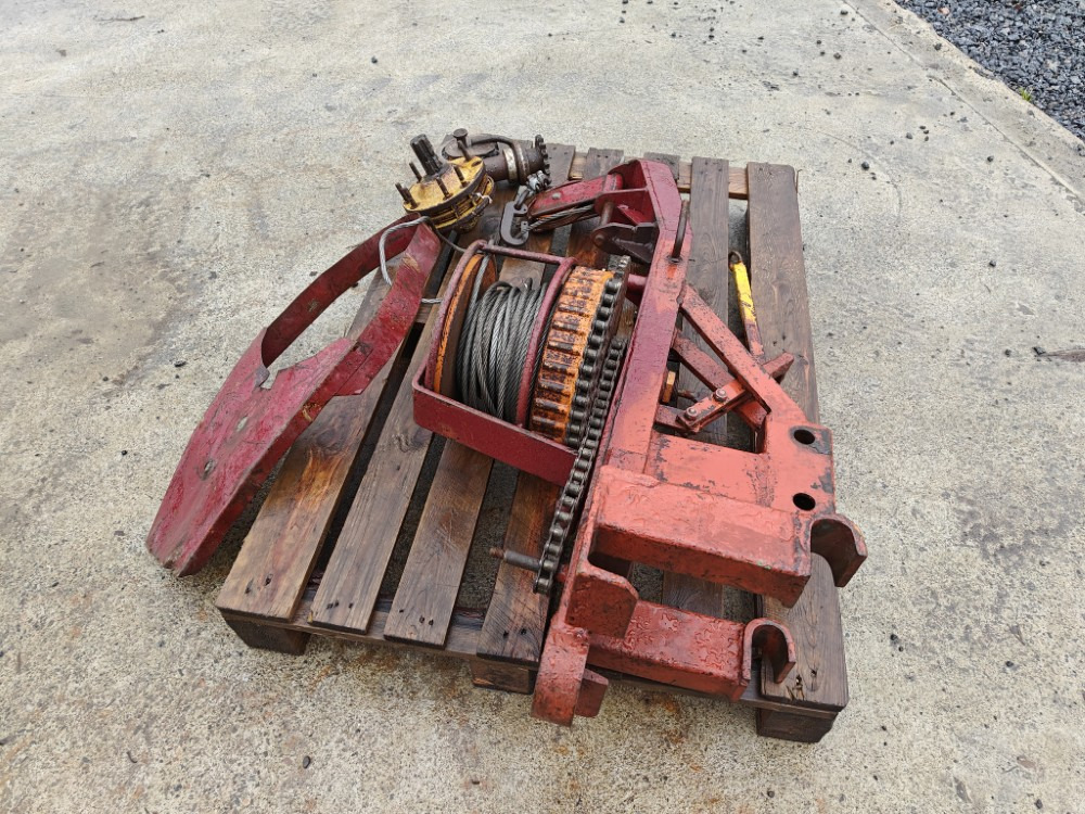 Remet Traktorivinssi - korjattavaksi - Cepač za drva: slika 2 Remet Traktorivinssi - korjattavaksi - Cepač za drva: slika 2