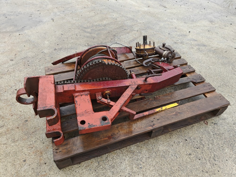 Remet Traktorivinssi - korjattavaksi - Cepač za drva: slika 1 Remet Traktorivinssi - korjattavaksi - Cepač za drva: slika 1