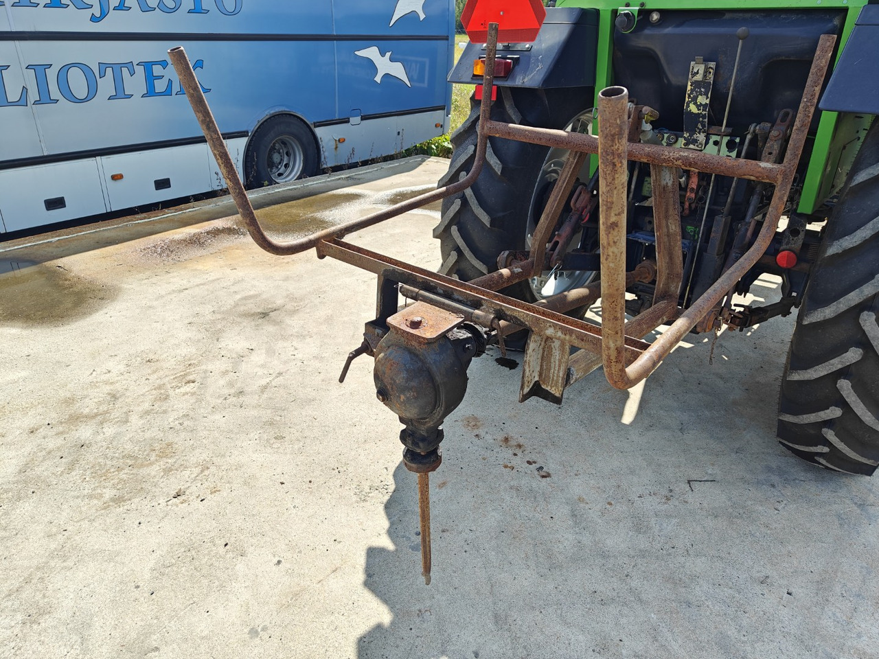 Seiväskaira Traktoriin - Video - Burgija za Traktor: slika 2 Seiväskaira Traktoriin - Video - Burgija za Traktor: slika 2