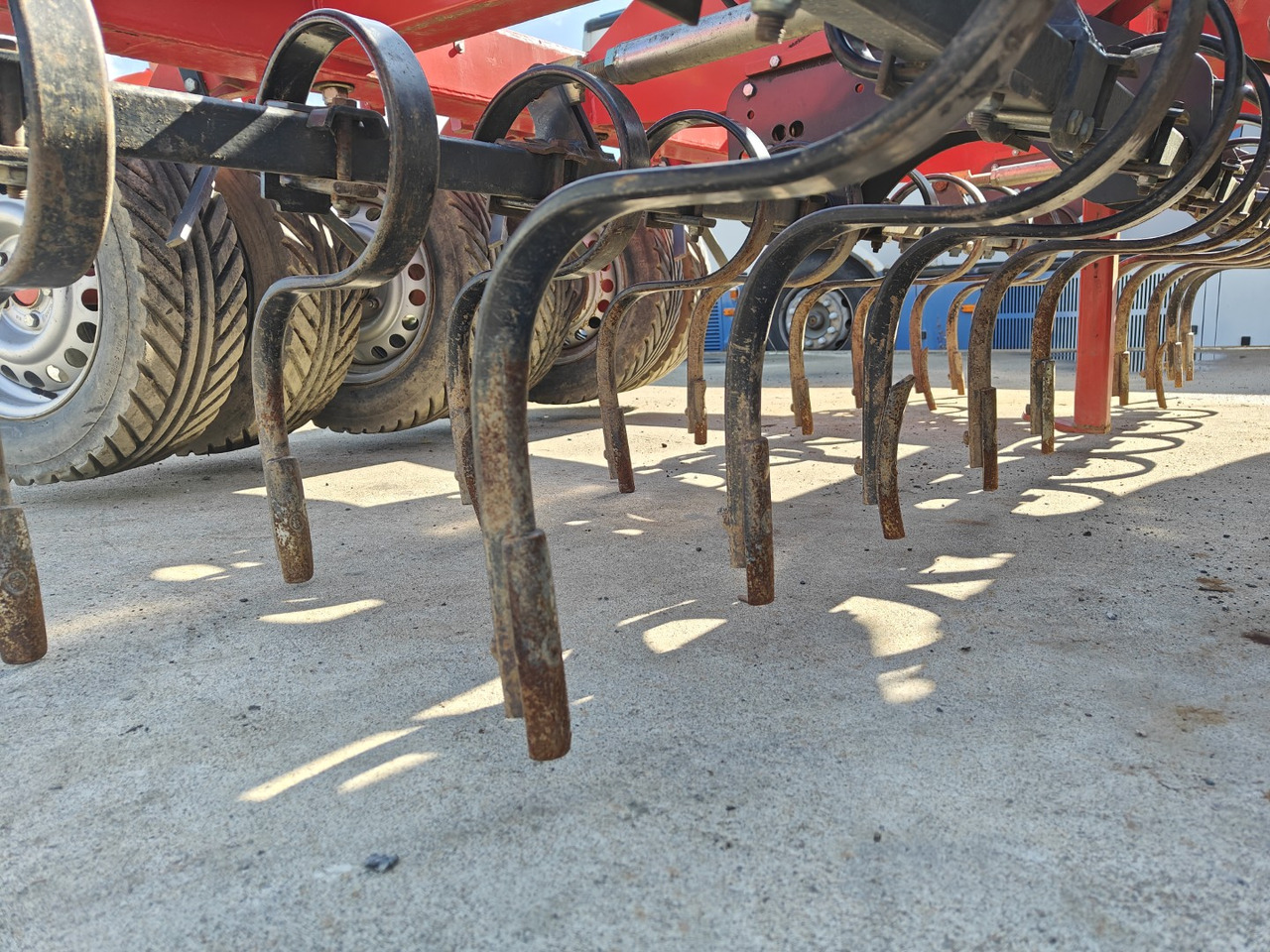 Tume Cultipack 250cm muokkain joustopiikeillä - Kultivator: slika 4 Tume Cultipack 250cm muokkain joustopiikeillä - Kultivator: slika 4