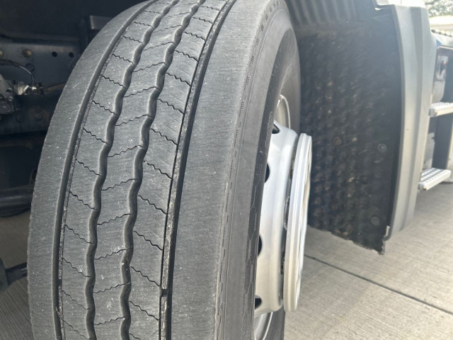 MAN TGX 18.470 4x2 BL SA - Tegljač: slika 2 MAN TGX 18.470 4x2 BL SA - Tegljač: slika 2