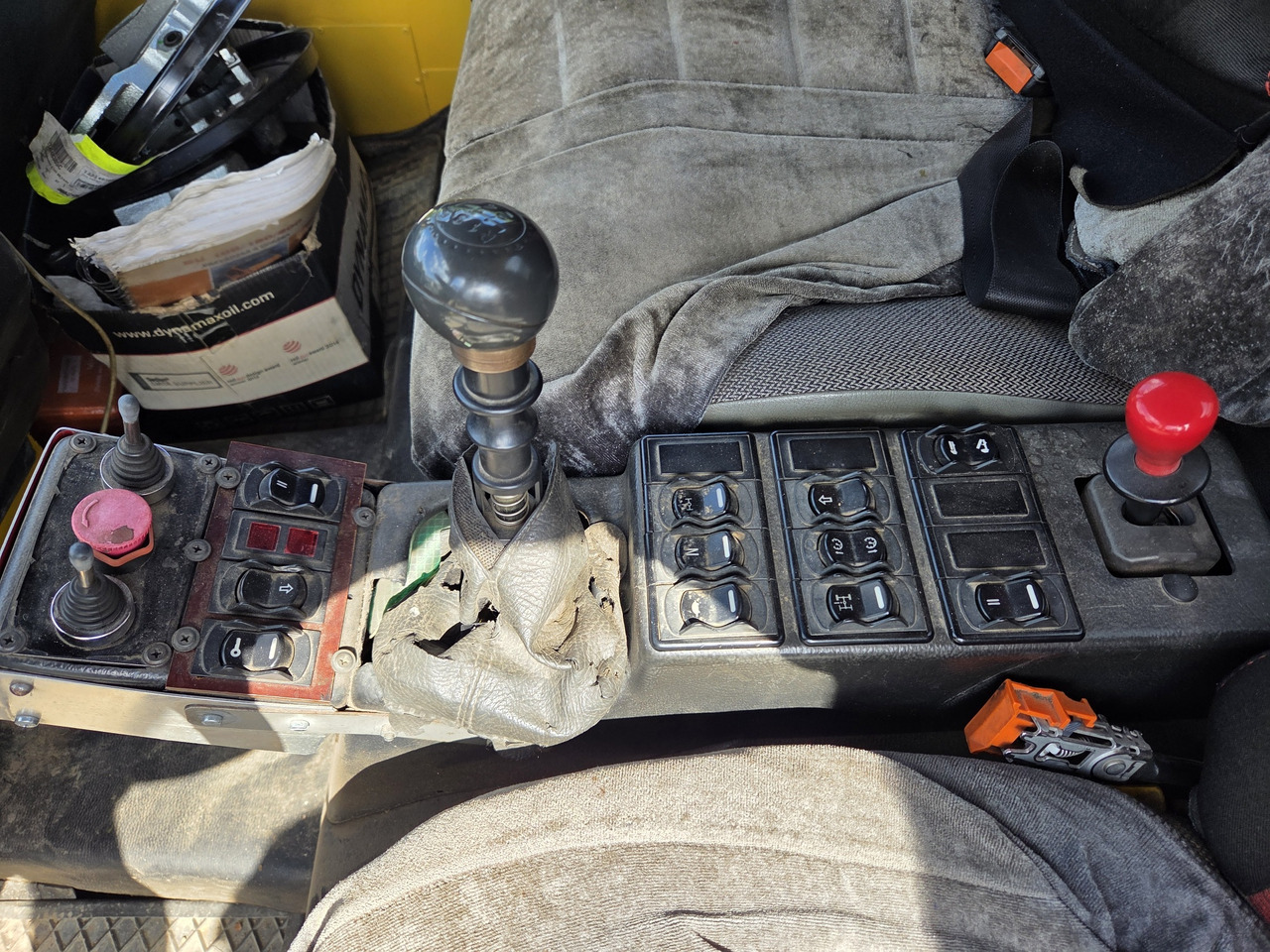 Istovarivač BUCHER BU 150 4x4 3way tipper: slika 12 Istovarivač BUCHER BU 150 4x4 3way tipper: slika 12