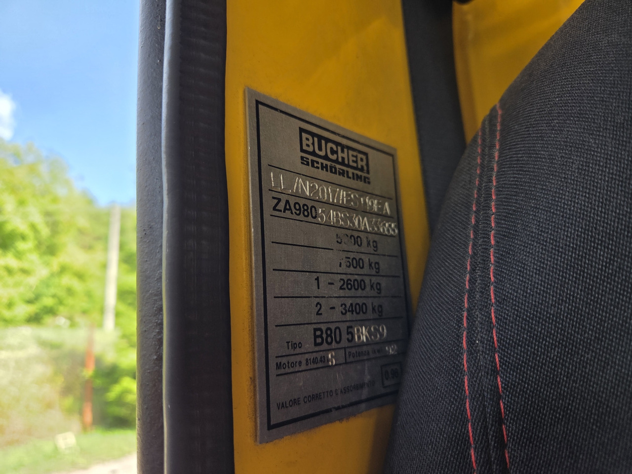 Istovarivač BUCHER BU 150 4x4 3way tipper: slika 16 Istovarivač BUCHER BU 150 4x4 3way tipper: slika 16