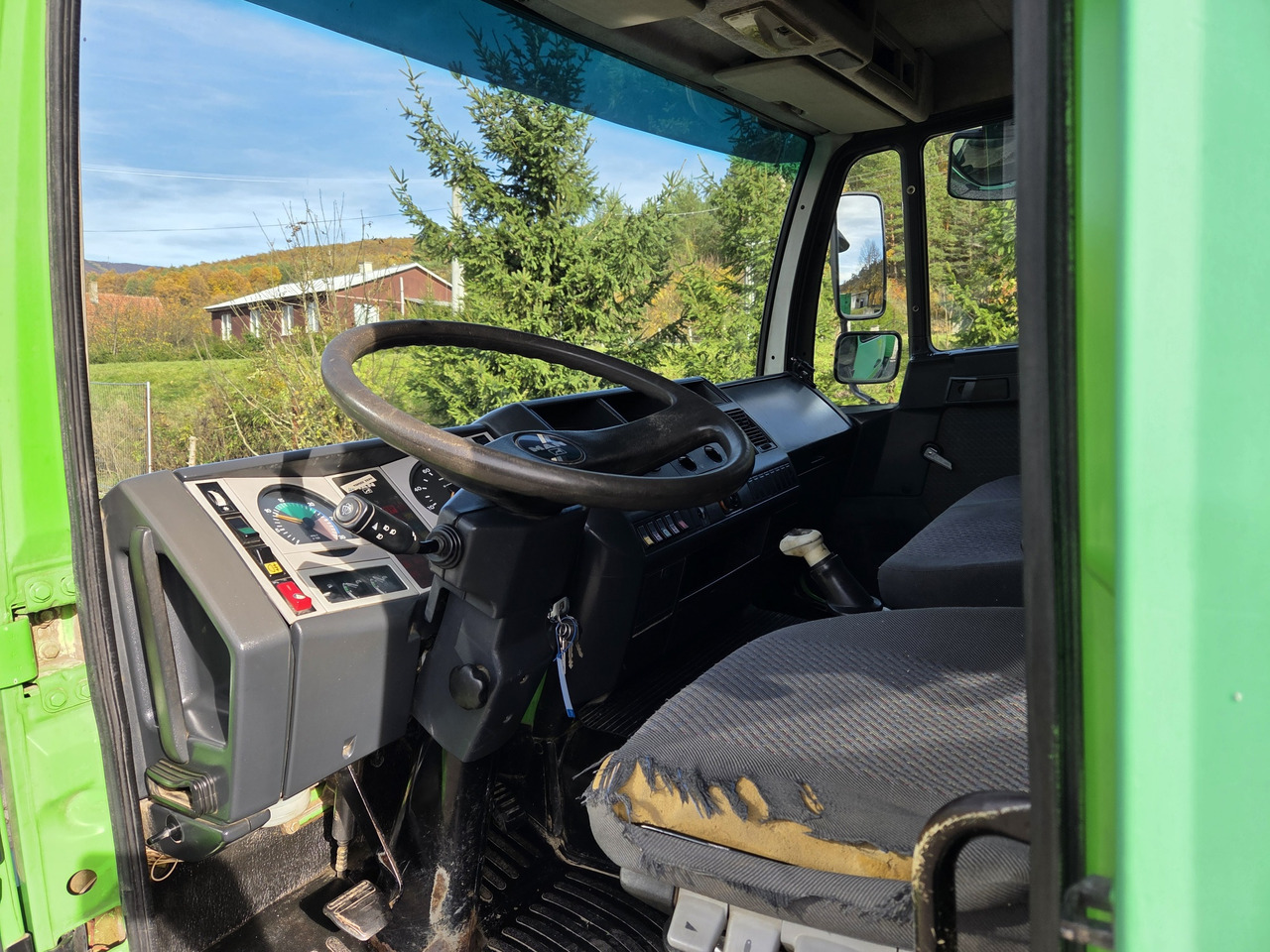 Kamion sa tovarnim sandukom MAN 8.163 4x4 + crane FASSI F45A.22: slika 7