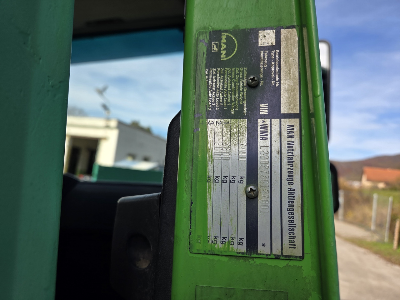 Kamion sa tovarnim sandukom MAN 8.163 4x4 + crane FASSI F45A.22: slika 12