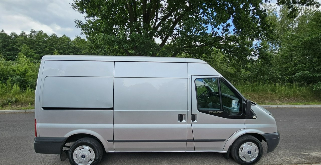 Ford Transit krajowy*klima*tempomat - Furgon: slika 4 Ford Transit krajowy*klima*tempomat - Furgon: slika 4