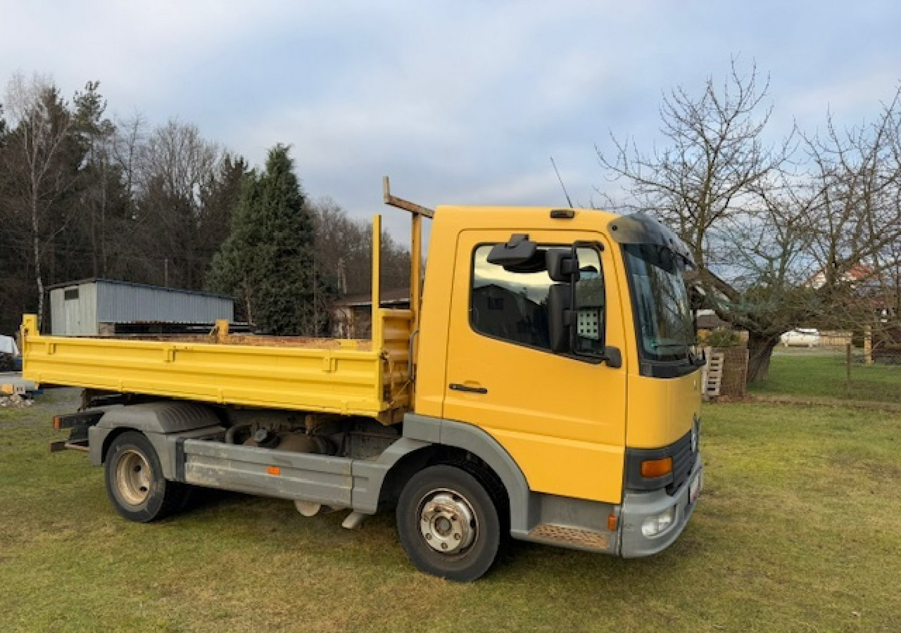 Mercedes-Benz Atego 3 stronna wywrotka * mały przebieg* - Istovarivač: slika 2 Mercedes-Benz Atego 3 stronna wywrotka * mały przebieg* - Istovarivač: slika 2