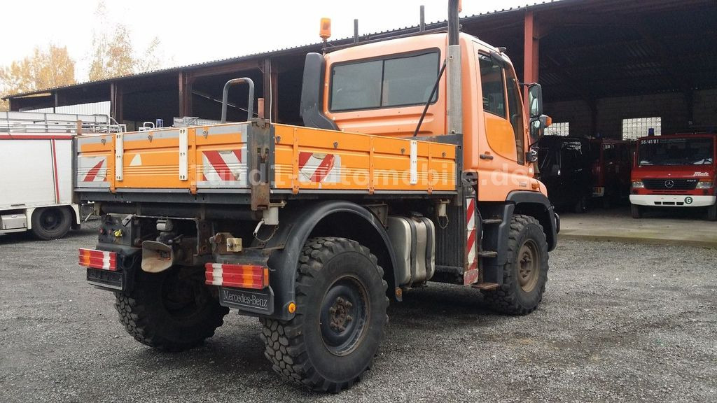 Unimog U 300 Kipper Zugmaschine Kommunalhydraulik U 500 400 U 300 Kipper Zugmaschine Kommunalhydraulik U 500 400 - Korisno/ Posebno vozilo: slika 5 Unimog U 300 Kipper Zugmaschine Kommunalhydraulik U 500 400 U 300 Kipper Zugmaschine Kommunalhydraulik U 500 400 - Korisno/ Posebno vozilo: slika 5