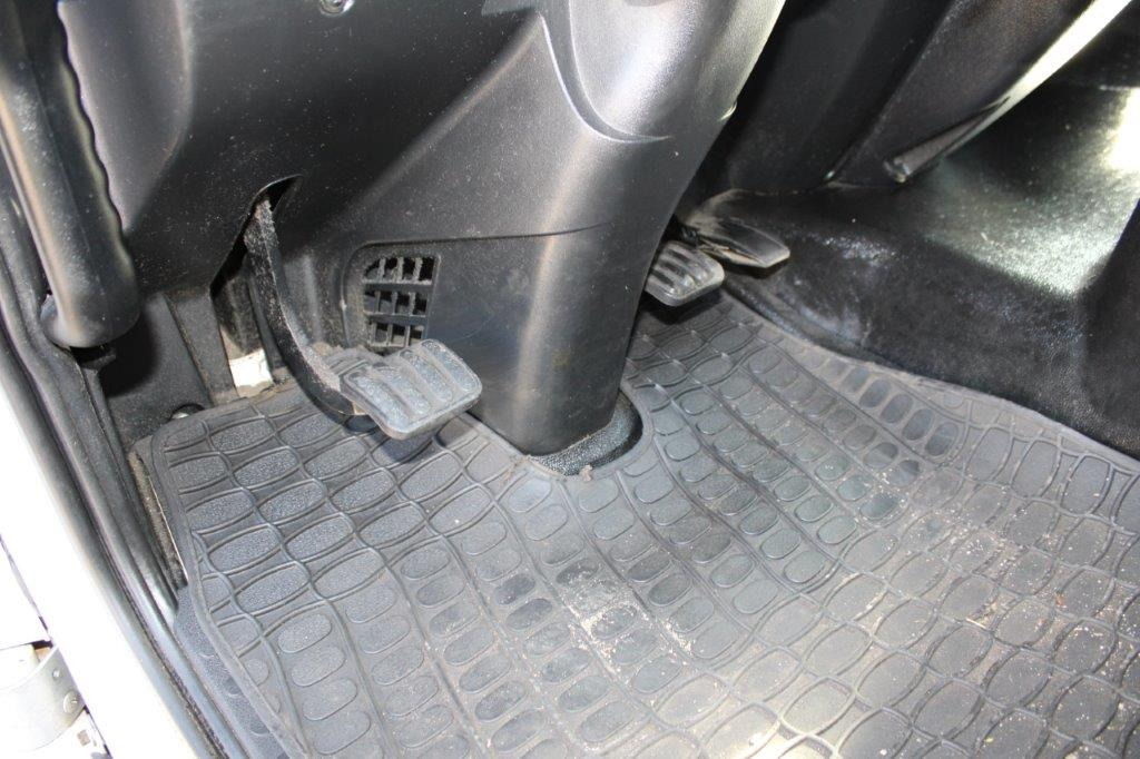 Kamion sa ceradom Iveco Eurocargo 120E250: slika 17